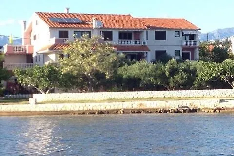 Apartments Totoadria Ljubač 0*,  克罗地亚